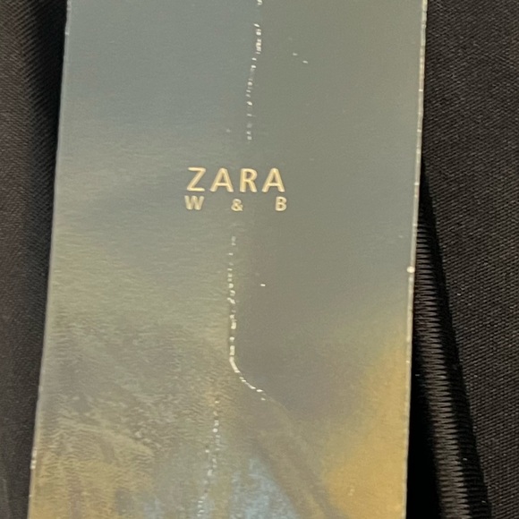 Sexy black dress w open back - Picture 5 of 6